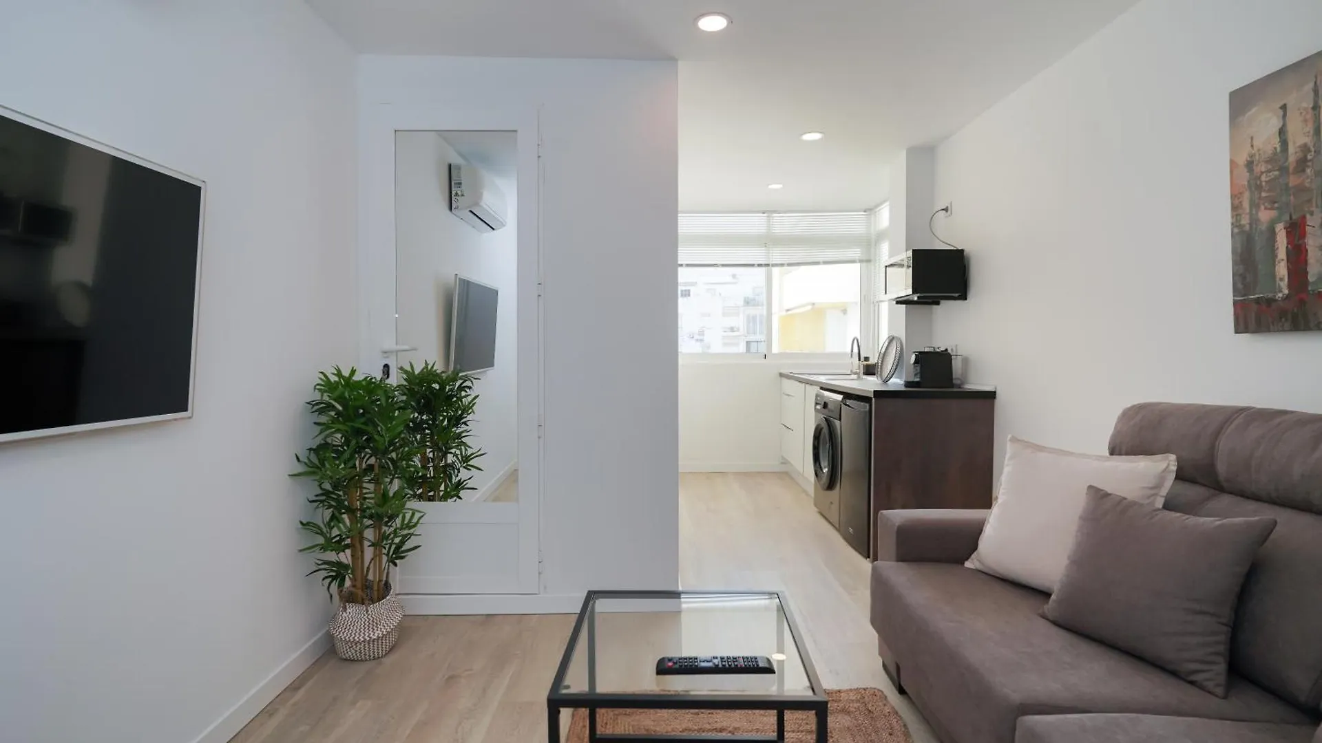 Nomad Malaga - Chic Apartament Center Torremolinos