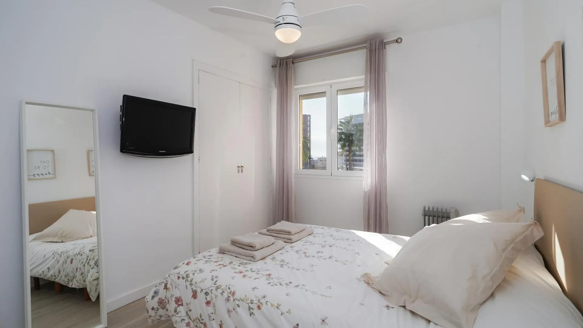 Apartment Nomad Malaga - Chic Apartament Center Torremolinos