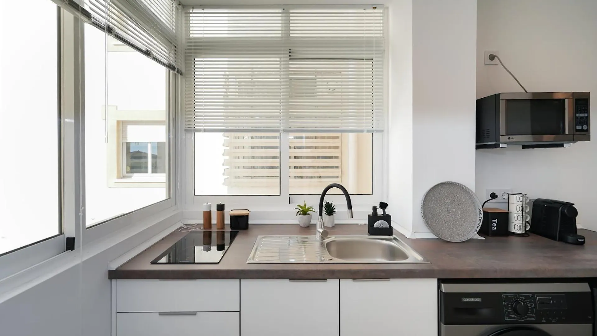 Nomad Malaga - Chic Apartament Center Torremolinos Apartment